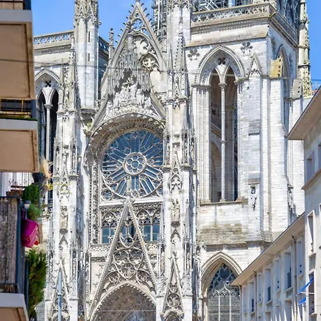 Victoria Magnifique Vue Cathedrale